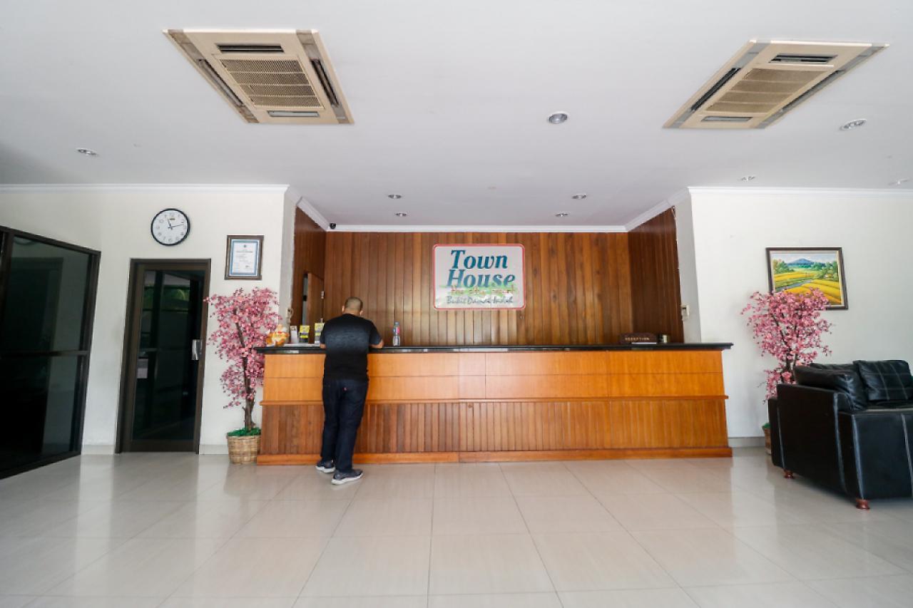 Reddoorz Premium @ Bukit Damai Indah Hotell Balikpapan  Exteriör bild
