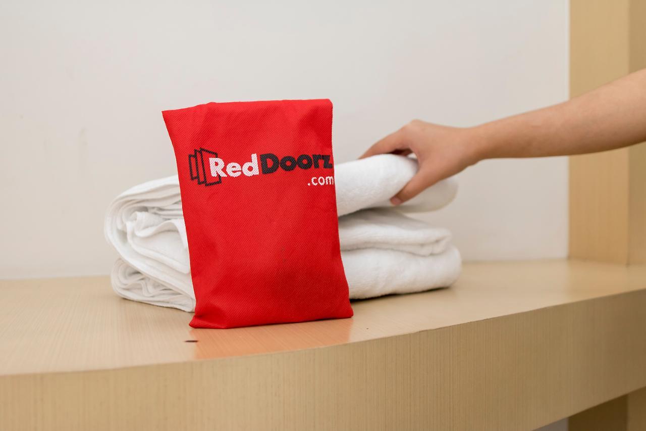Reddoorz Premium @ Bukit Damai Indah Hotell Balikpapan  Exteriör bild