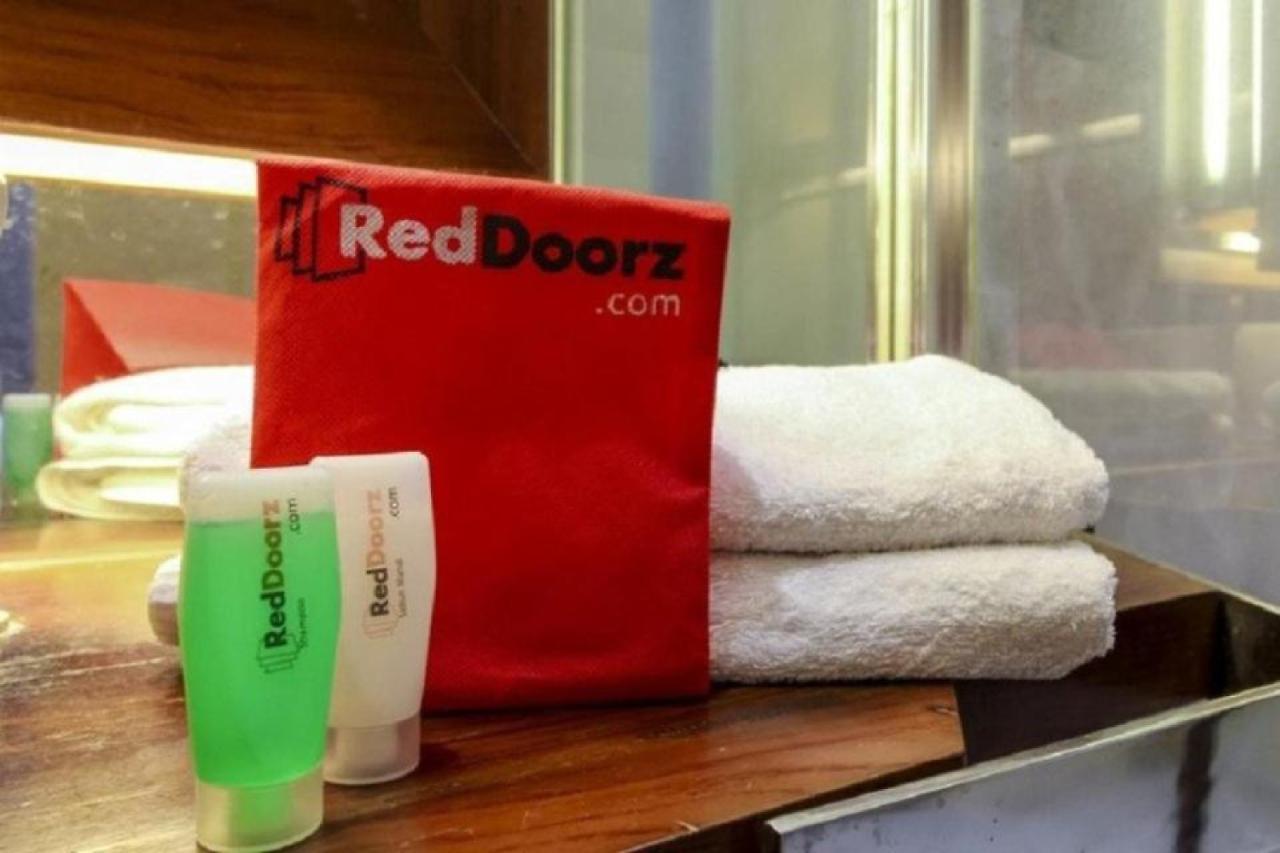 Reddoorz Premium @ Bukit Damai Indah Hotell Balikpapan  Exteriör bild